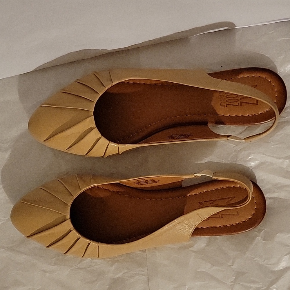 Miz Mooz leather slingback flat shoes, sand color in size 10